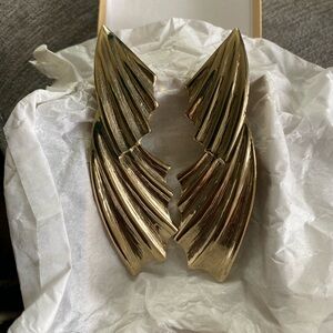 Park Lane vintage Gold tone Wing-Shaped clip Earrings